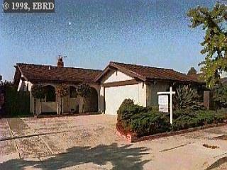 1069 Camelia Dr, Alameda, CA 94502 photo 1