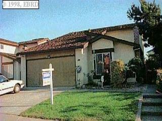249 Jacaranda Dr, Hayward, CA 94544 photo 1