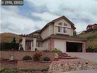293 Grissom St, Hercules, CA 94547 photo 1