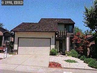 208 Brighton St, Hercules, CA 94547 photo 1