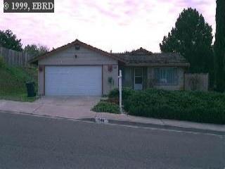 942 Viewpoint Blvd, Rodeo, CA 94572 photo 1