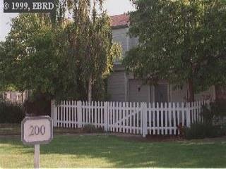 225 Commodore Dr, Richmond, CA 94804 photo 1