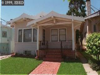1129 Versailles Ave, Alameda, CA 94501 photo 1
