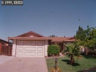 932 Oaktree Ct, Pittsburg, CA 94565 photo 1