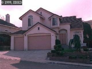 668 Turquoise Dr, Hercules, CA 94547 photo 1