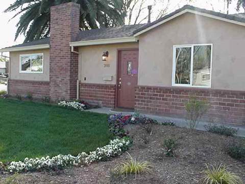 2001 N East St, Tracy, CA 95376 photo 1