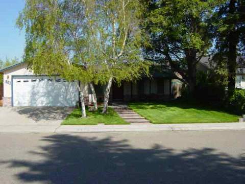 883 Buckingham Dr, Manteca, CA 95336 photo 1