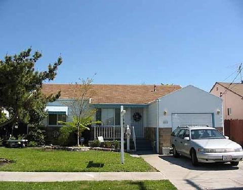 844 Douglas Dr, San Leandro, CA 94577 photo 1