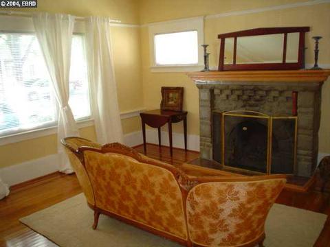 1329 Alcatraz Ave, Berkeley, CA 94702 photo 1