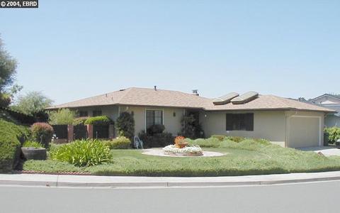 2599 Silvercrest Ct, Pinole, CA 94564 photo 1