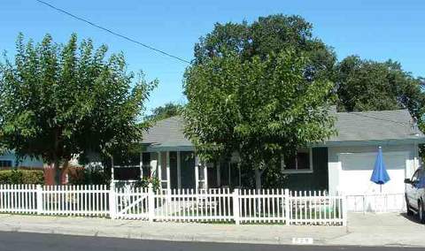 529 Palm Ave, Martinez, CA 94553 photo 1
