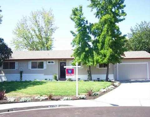 3907 Saint Michael Ct, Concord, CA 94519 photo 1