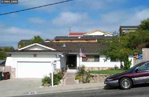 854 Hawthorne Dr, Rodeo, CA 94572 photo 1