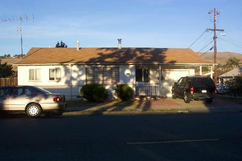 27754 Whitman St, Hayward, CA 94544 photo 1