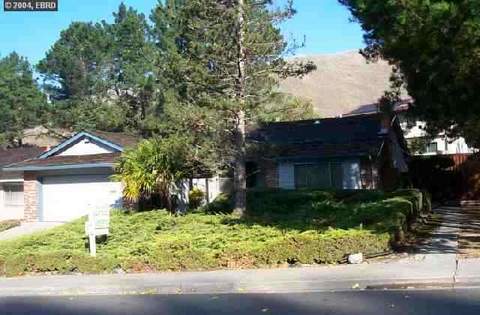 2821 Wright Ave, Pinole, CA 94564 photo 1