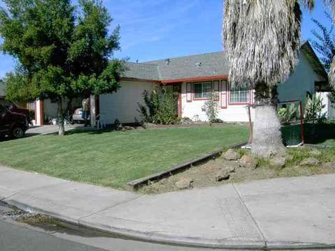1421 Steele Ave, Modesto, CA 95351 photo 1