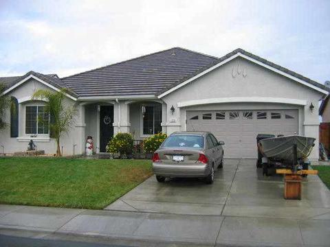 1225 Swan Dr, Patterson, CA 95363 photo 1