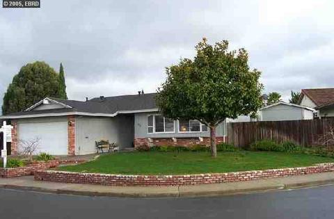 2530 Silvercrest Ct, Pinole, CA 94564 photo 1