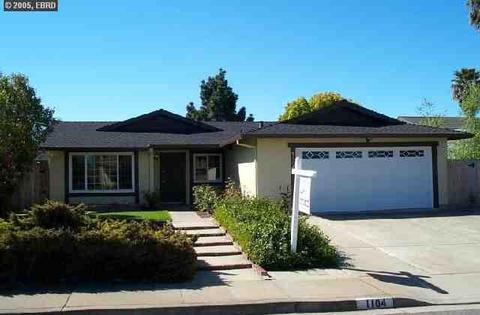 1104 Viewpointe Blvd, Rodeo, CA 94572 photo 1