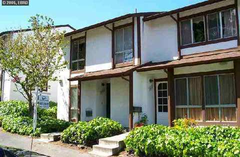 1884 Tesoro Ct, Pinole, CA 94564 photo 1