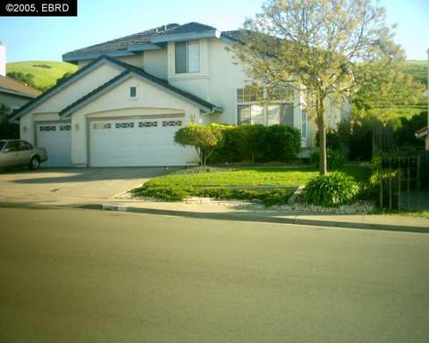 698 Turquoise Dr, Hercules, CA 94547 photo 1