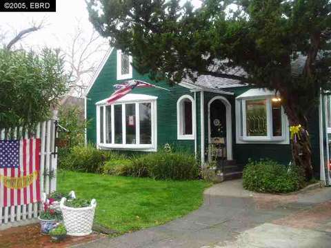 903 Jones St, Martinez, CA 94553 photo 1