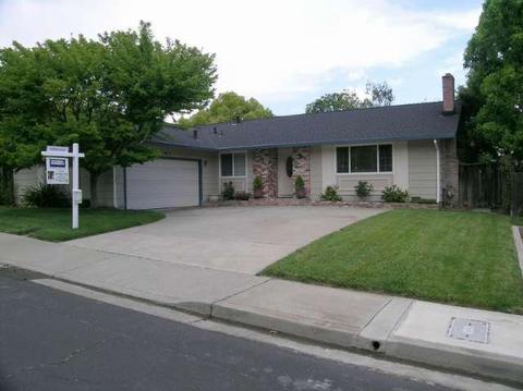 1915 Meredith Ct, Concord, CA 94520 photo 1