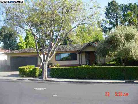 823 E Angela St, Pleasanton, CA 94566 photo 1
