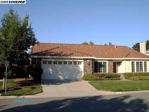 2040 Walnut Shadows Ct, Concord, CA 94518 photo 1