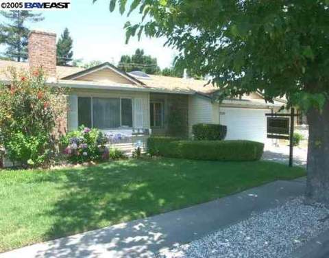 25948 Peterman Ave, Hayward, CA 94545 photo 1