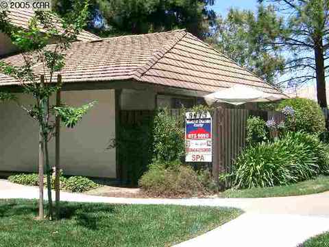 5475 Roundtree Pl #F, Concord, CA 94521 photo 1