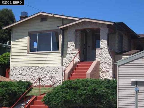3015 Morcom Ave, Oakland, CA 94619 photo 1