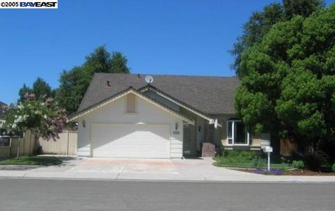 835 Lawn Ct, Tracy, CA 95376 photo 1