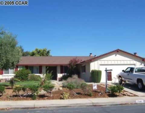 1561 Greenridge Dr, Pittsburg, CA 94565 photo 1