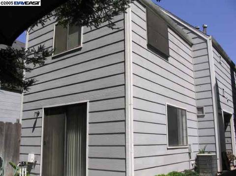 425 Golf Cir W, Manteca, CA 95337 photo 1
