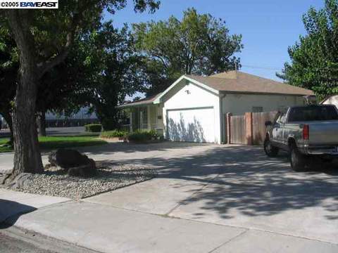 1201 Wilson Ave, Tracy, CA 95376 photo 1