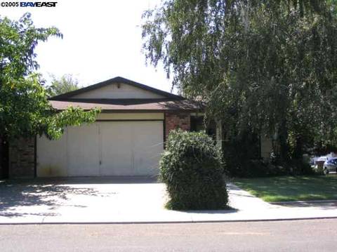 1115 S Amaretto Dr, Tracy, CA 95376 photo 1