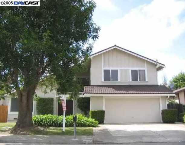 18769 E Cavendish Dr, Castro Valley, CA 94552 photo 1