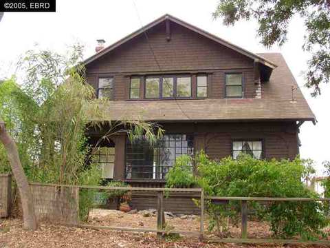 138 Crest Ave, Richmond, CA 94801 photo 1