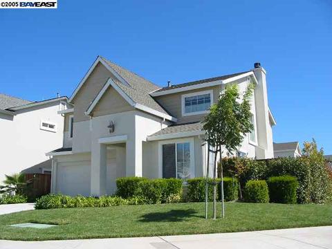 2702 Pyramid Dr, Tracy, CA 95304 photo 1