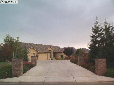 1862 Karas Ct, Concord, CA 94521 photo 1