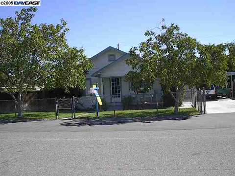 524 N Grant Ave, Manteca, CA 95336 photo 1