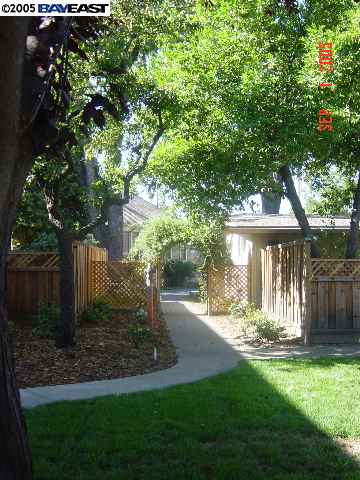835 Division St, Pleasanton, CA 94566 photo 1