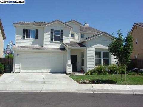 577 Rockingham Way, Tracy, CA 95376 photo 1