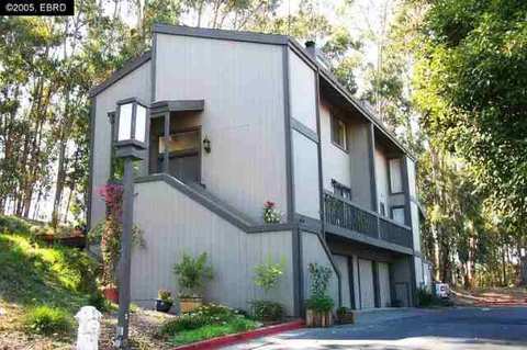 403 Vista Heights Rd, Richmond, CA 94805 photo 1