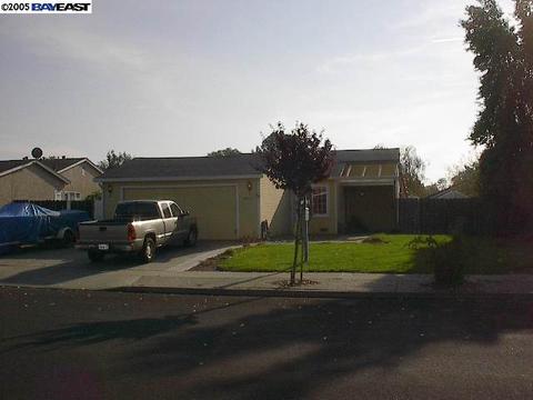 38111 Geranium St, Newark, CA 94560 photo 1