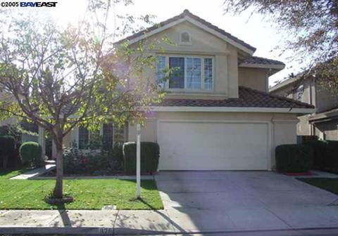 828 Williams St, Tracy, CA 95376 photo 1