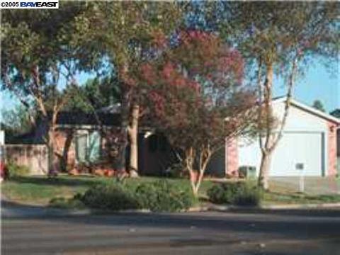 370 S Central Ave, Tracy, CA 95376 photo 1