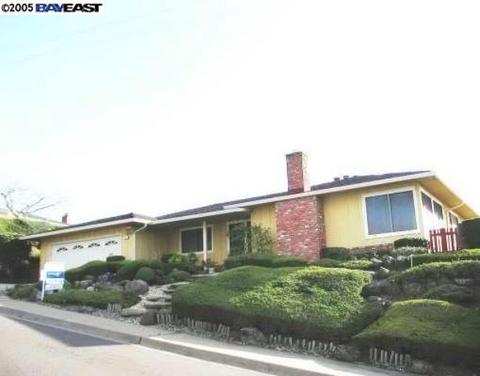 1751 Clearview Dr, San Leandro, CA 94577 photo 1
