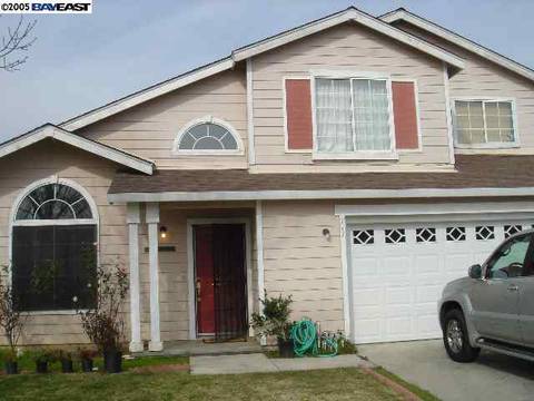 717 Fall River Dr, Modesto, CA 95351 photo 1